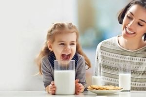 مصرف استاندارد روزانه شیر برای هر رده سنی چقدر است؟