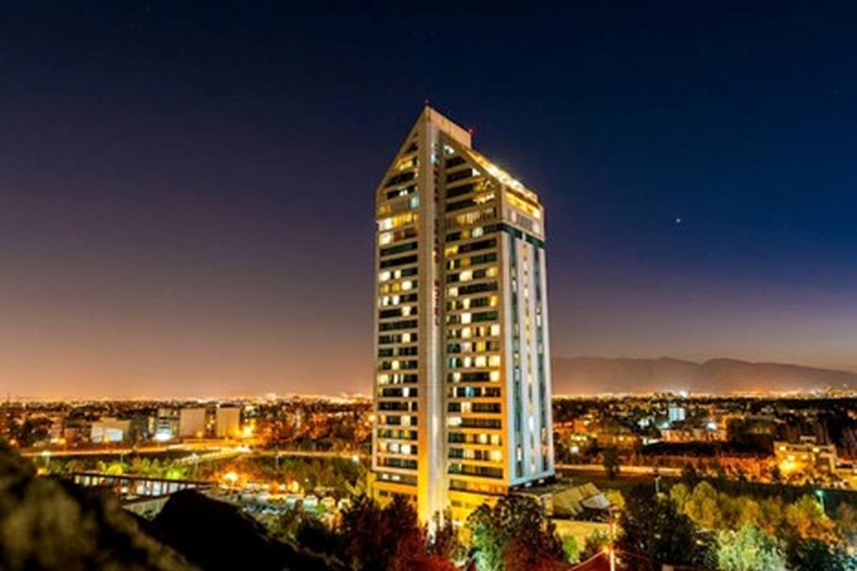 مرتفع ترین هتل شیراز؛ اقامتی رویایی در بلندترین هتل در شیراز