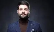سفر در زمان؛ «حمید هیراد» در حاشیه یک نمایش؛ سال 1403