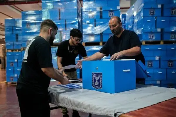شمارش ۹۰ درصد آرا انتخابات اسرائیل؛ ائتلاف نتانیاهو ۵۳ کرسی، آیزنکوت ۴۸ کرسی و احزاب عربی ۱۹ کرسی