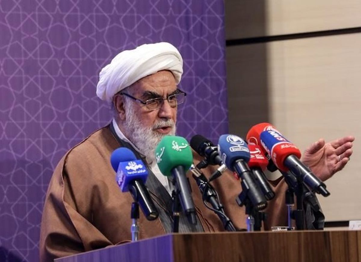 رئیس دفتر رهبر انقلاب: مشتریان کالاهای ایران در صف ایستادهاند