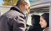 پای صحبت‌های سرایدار مدرسه فرزانگان کرمان/ من هم در این حادثه ، همسر و پسر ۷ ساله‌ام را از دست دادم/ بچه‌هایی که مانده‌اند باید دکتر بشوند/ ویدئو