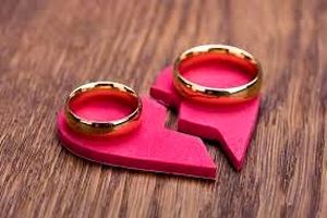 زنم ۱۰ سال پیش رهایم کرد، طلاق می‌خواهم