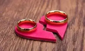 زنم ۱۰ سال پیش رهایم کرد، طلاق می‌خواهم