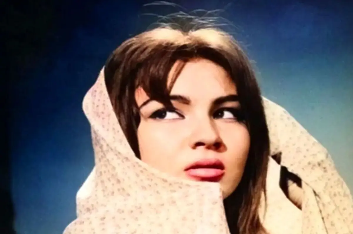 سفر زمان؛ «ناصر ملک مطیعی و سهیلا» در نمایی از فیلم مردها و جاده ها؛ سال 42/ عکس
