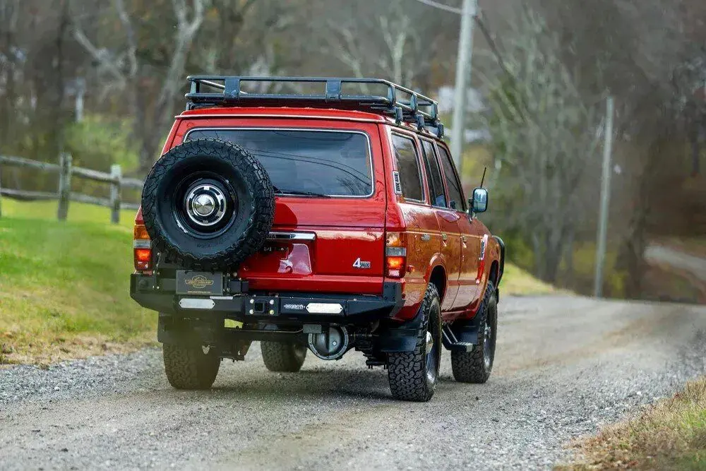 تولد تویوتا لندکروزر با موتور آمریکایی / آفرودر افسانه‌ای پرقدرت بازگشت