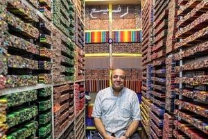 گزارش رسانه خارجی از مدادفروش وفادار بازار تهران/ ویدئو