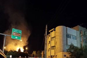 مهار آتش سوزی چند اصله درخت در میدان قائم (ع) مشهد