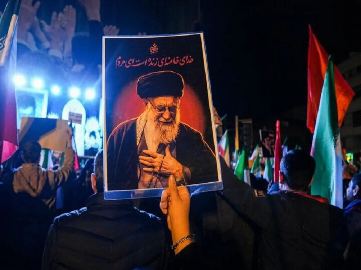 خونخواهی رهبر شهید اگر انجام نشود دشمن جسورتر می‌شود