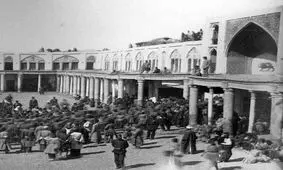 تصویری جذاب از کوچه قورخانه در عصر ناصری/ اسلحه سازی دوران قاجار را ببینید/ عکس