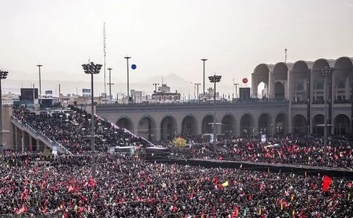 روایت خبرنگار «سی‌ان‌ان» از وداع مردم ایران با رهبر شهید

