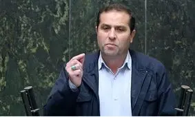 بی کفایتی برخی مسئولان اقتصادی مبرهن است/ با دلار۴۰ هزار تومانی روز به روز پول مردم دود می‌شود