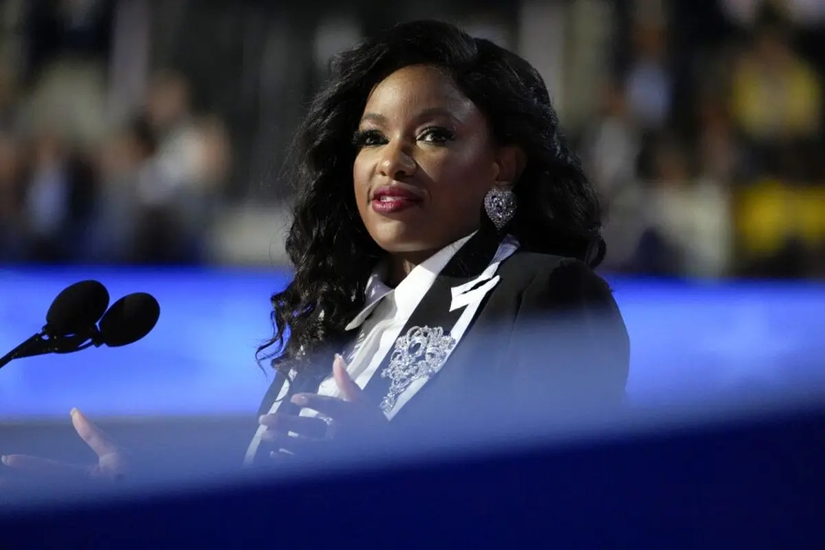 نماینده کنگره آمریکا با اشاره به ماجرای اپستین:  ما آمریکایی‌ها حالا مایه تمسخر جهانیان شده ایم/ ویدئو