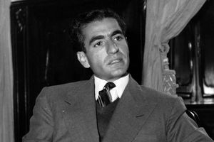 سفر در زمان؛ «سوئیس گردی محمدرضا پهلوی و رئیس جمهور سوئیس»؛ سال 1327