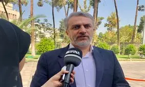 وزیر صمت گرانی خودرو را به گردن مردم انداخت: افزایش قیمت خودرو متاثر از نگاه مردم به عنوان یک کالای سرمایه‌ای به خودرو است