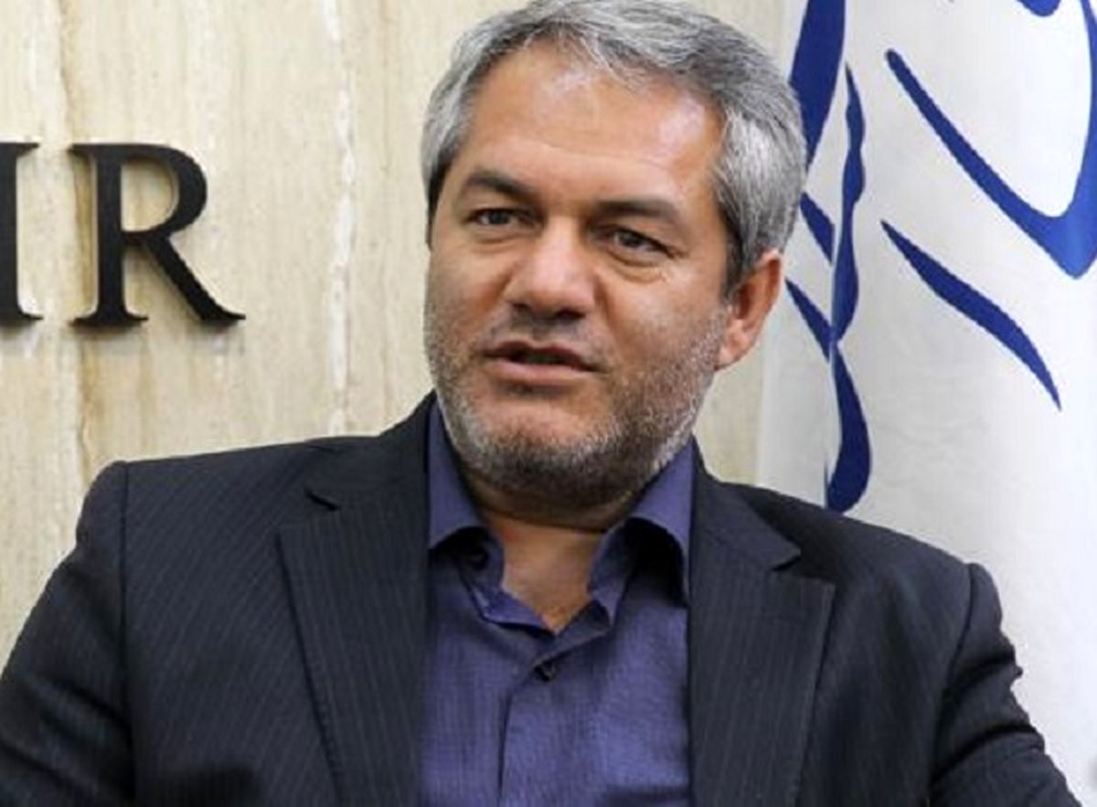 عضو کمیسیون صنایع: هیئت رئیسه مجلس هیچ استیضاحی را اعلام وصول نمیکند / استیضاح وزیر صمت را هم اعلام وصول نکرده اند / حضور وزیر صمت و رئیس جمهور در ایرانخودرو سرزده نبود