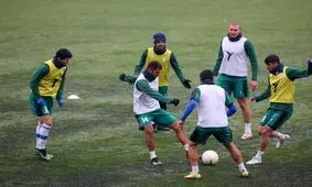 ۳ آبی پوش دیگر در آستانه محرومیت