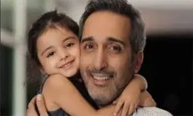 ژوله در کنسرت دبیِ مهران مدیری از دخترش رونمایی کرد/ ویدئو