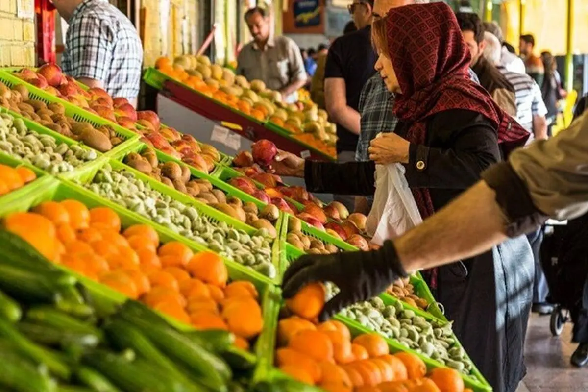 میادین و بازارهای میوه و تره بار فعال است