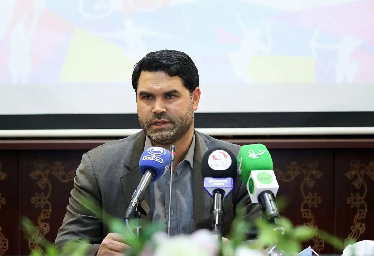 توضیحات معاون وزیر ورزش درباره حضور بانوان در ورزشگاه: شعارهای بانوان خوب بود/ کسی بی ادبی نکرد