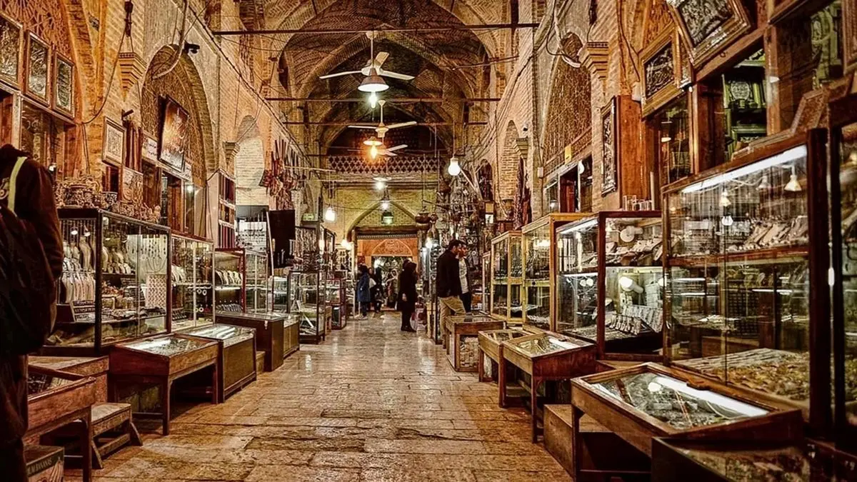 بازاریان اصفهان: بازار جای عرض اندام معاندین نیست
