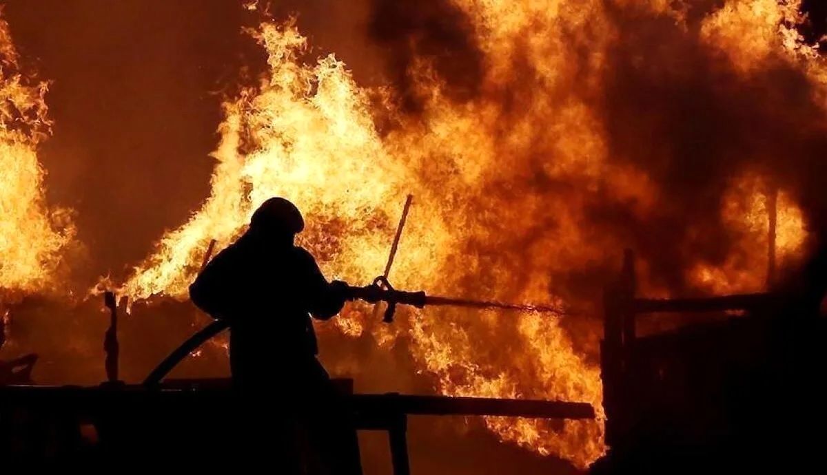 جزئیات انفجار کانکس در یک مرکز نظامی؛ یک نفر کشته و ۱۰ نفر مصدوم شدند