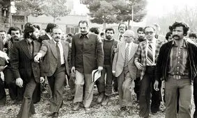 داریوش فروهر، وزیر کار دولت موقت: جمهوری اسلامی کار را جانشین فساد خواهد کرد/ عکس

