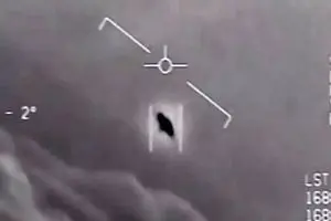 چه چیزی در اسناد «آدم‌ فضایی‌های» ترامپ وجود دارد؟