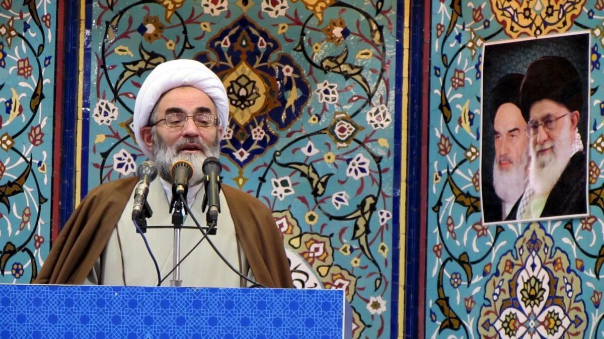 امام جمعه رشت: آتشسوزی در آمریکا، انتقام الهی است