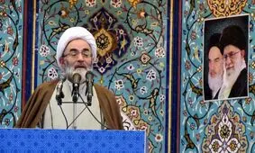 امام جمعه رشت: آتش‌سوزی در آمریکا، انتقام الهی است