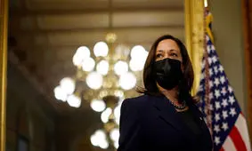 هریس: دموکراسی روبه افول است