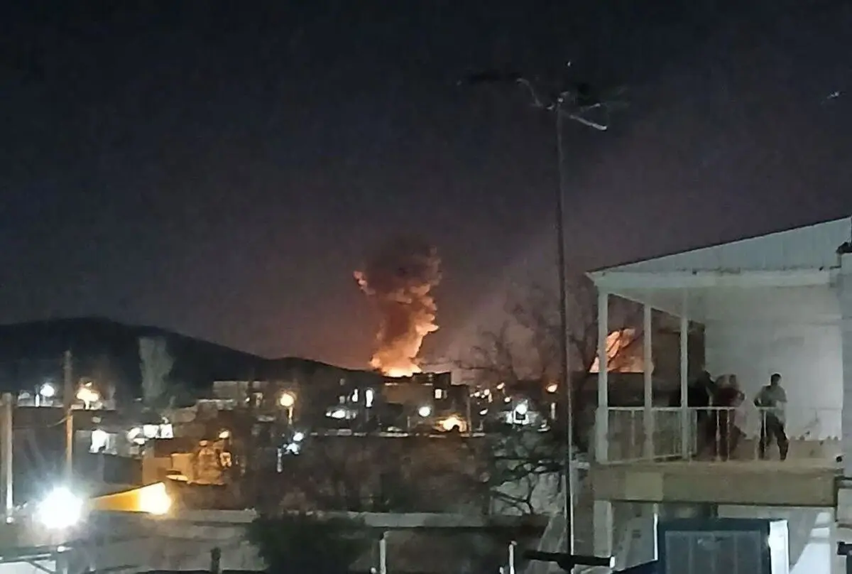 حمله شبانه آمریکا و اسرائیل به ایران؛ شنیده شدن صدای انفجار در دماوند، فرودگاه مهرآباد، قم و نوشهر/ صدای انفجار مهیب در جزیره کیش و عسلویه