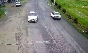 رفتار عجیب راننده زن در گردش به چپ خطرناک/ ویدئو