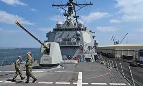 ناوشکن‌های موشک‌انداز آمریکا در راه ونزوئلا 