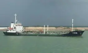 سپاه: یک نفتکش متخلف با پرچم توگو را به دلیل قاچاق سوخت، توقیف کردیم


