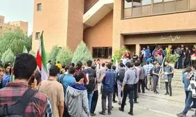 دانشجویانی که در ناآرامی‌ها نقش داشتند اجازه ورود به دانشگاه را ندارند