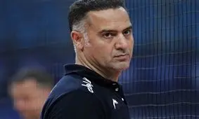  اکبری از عملکرد شاگردانش در دربی انتقاد شدید کرد