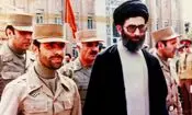 تصاویری ماندگار از حضور رهبر شهید در رزمایش بزرگ ذوالفقار ارتش سال ۷۶/ ویدئو