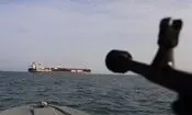 حمله دشمن به یک قایق صیادی در سیریک هرمزگان/ یک نفر مجروح شد

