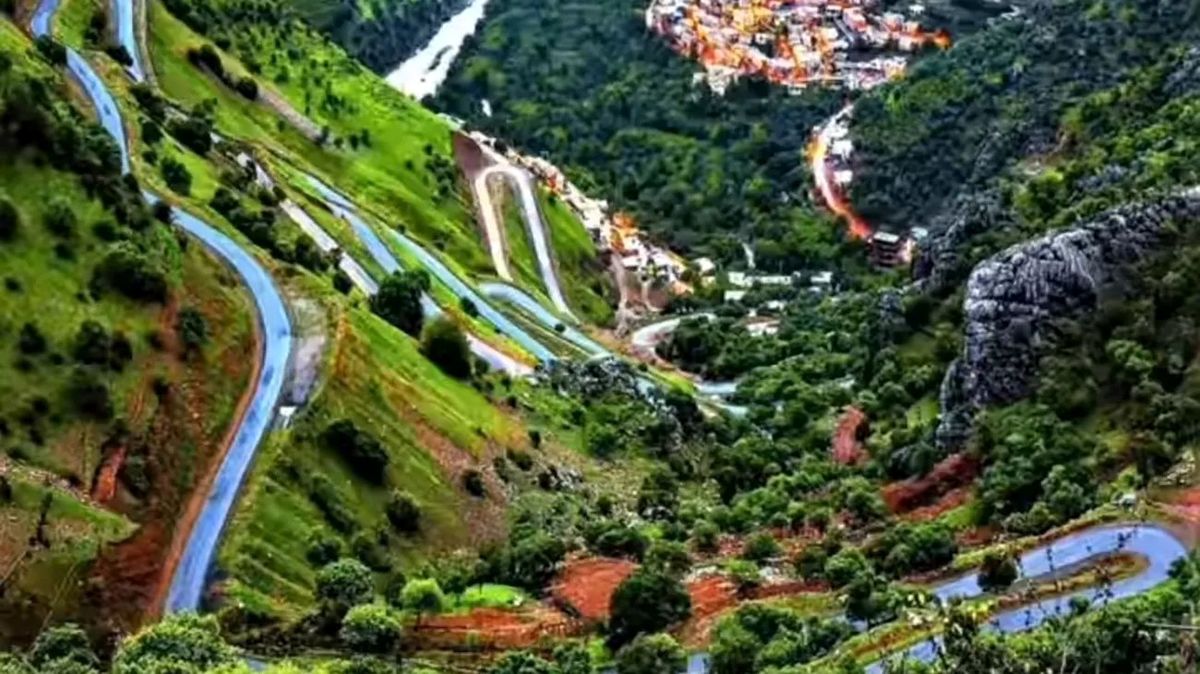  جاده اورامان کجاست ؟ 