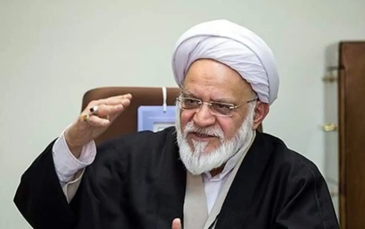جنگ ارزی علیه ملت ایران به راه‌انداخته اند/ عرضه ارز در بازار آزاد باید متوقف شود
