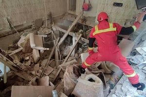 تخریب ساختمان قدیمی با انفجار گاز