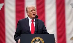 ترامپ: باید خدا و دین را به جامعه آمریکا بازگردانیم/ ویدئو