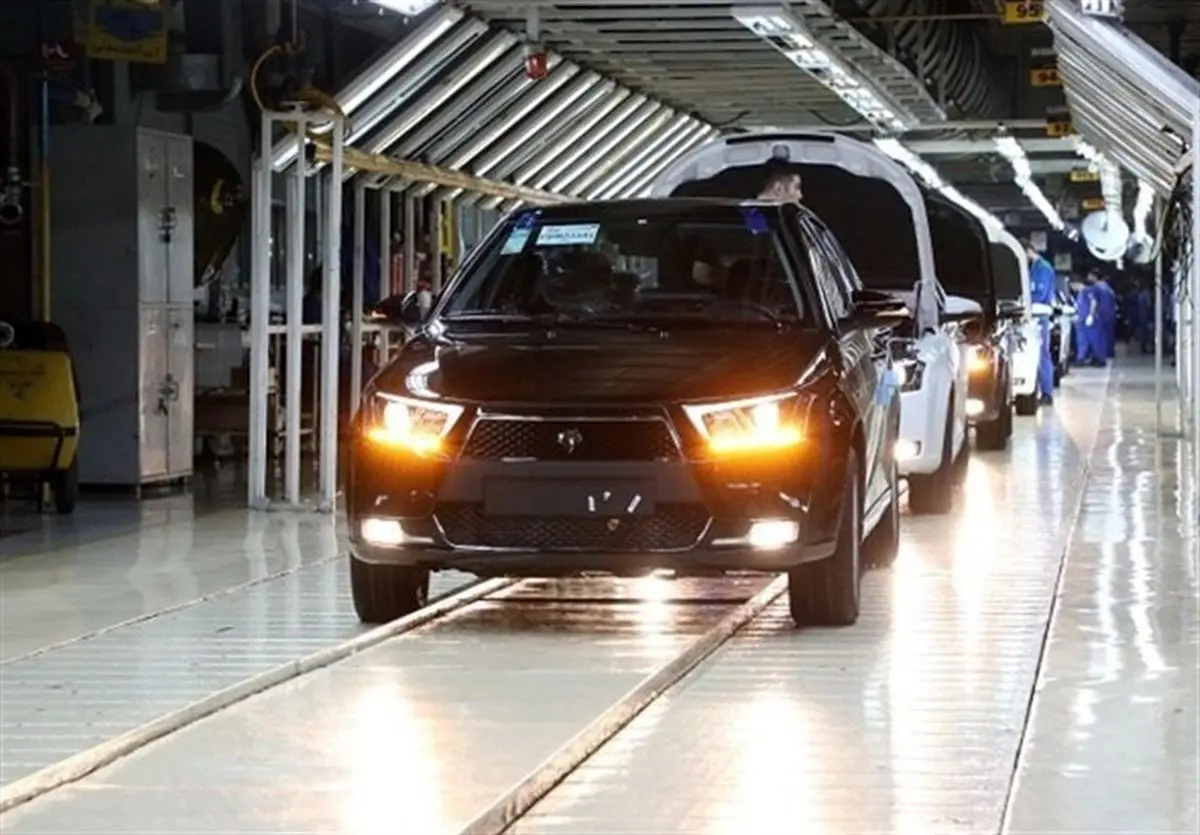 ثبت‌نام فروش ایران‌خودرو دو رقمی شد؛ بیش از 10 میلیون متقاضی در صف خرید