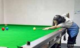 دختر ۸ ساله ایرانی، ستاره جدید اسنوکر جهان؟

