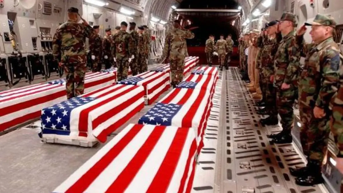 ۶ سرباز آمریکایی به هلاکت رسیده در سقوط هواپیمای سوخت‌رسان/ عکس