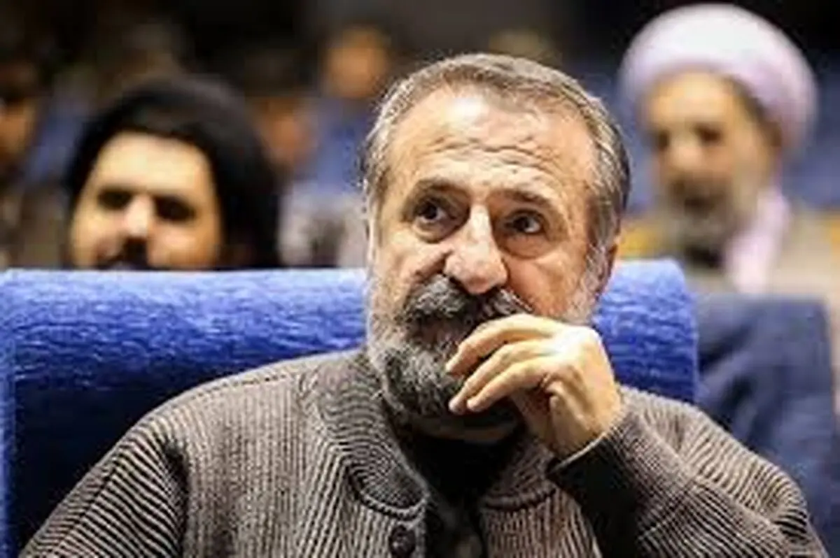 رجزخوانی و شعارهای مهران رجبی علیه اسرائیل در میدان ولیعصر تهران/ ویدئو
