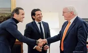 تیتر یک عجیب روزنامه «تهران تایمز» درباره دیدار رئیس‌جمهور آلمان و علی کریمی/ عکس


