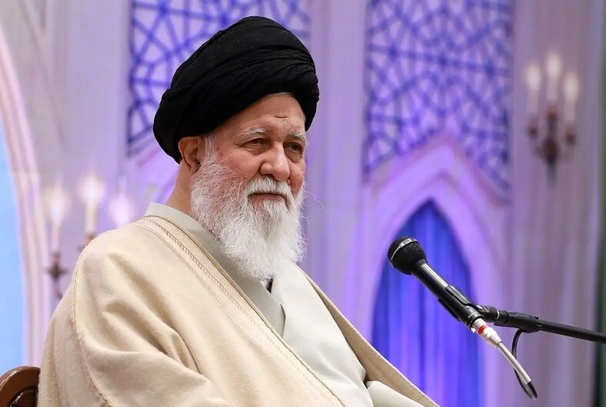 علم‌الهدی: افرادی که می‌گویند جنگ را تمام کنید، مانند منافقین هستند/ تازه همه چیز را نیز به دشمن بدهیم او مگر ما را رها می‌کند، وارد کشور ما می‌شود و تا جان ما را نگیرد، دست از سر ما برنمی‌دارد