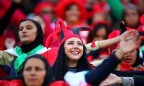 آزادی ورود زنان به ورزشگاه آزادی/ کاریکاتور
